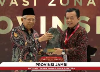 Al Haris Terima Penghargaan Paritrana Award 2024 dari Wapres Ma’aruf Amin