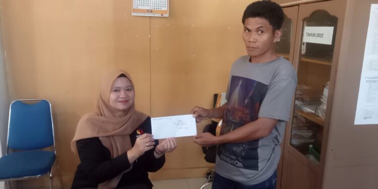 Lurah Teluk Dawan Pasang Spanduk RH Viral, Tim Haris-Sani Surati Bawaslu Tanjab Timur