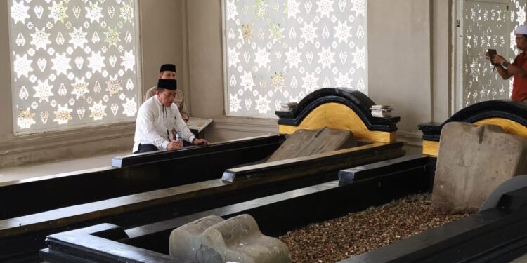 Orang Kayo Hitam, Oleh : Musri Nauli SH