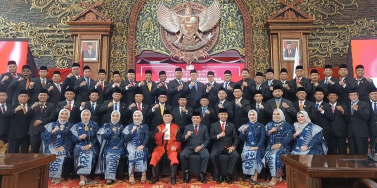 55 Anggota DPRD Provinsi Jambi Periode 2024-2029 Resmi Dilantik: Ini Nama-namanya