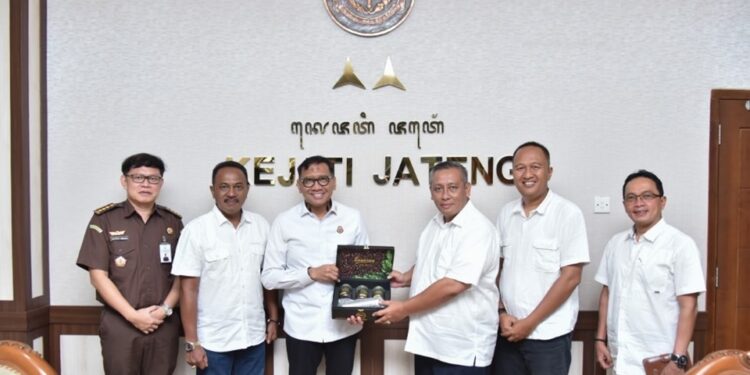 Region Head PTPN I Regional 3 Jalin Silaturahmi ke Kejati Jawa Tengah Bentuk Sinergitas