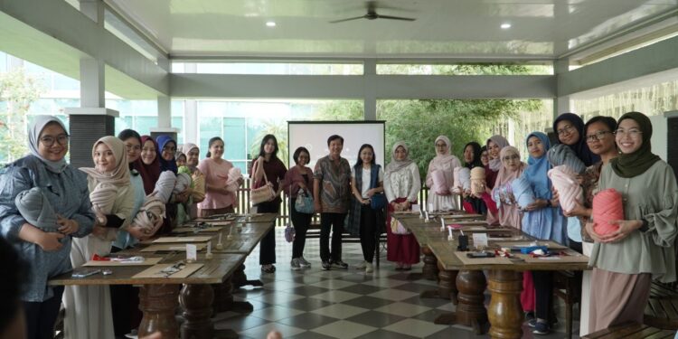 PTPN IV Regional 4 Gelar Workshop Kreativitas dan Kepemimpinan Perempuan