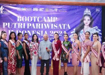 Brand Ambassador Teh Kayu Aro Pukau Juri Putri Pariwisata