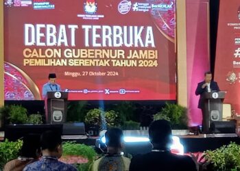 Debat Cagub, Al Haris Wibawa RH Cengengesan