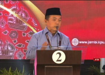 Debat Cagub Perdana: Al Haris Menguasai Panggung