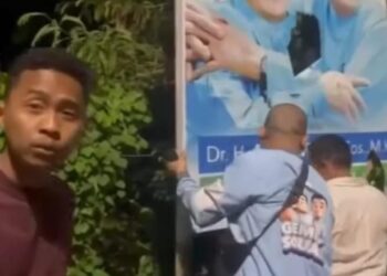 Oknum Diduga Tim RH Ketangkap Tangan Rusak Baliho Haris-Sani