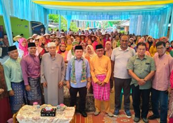 Al Haris Apresiasi Festival Budaya Baju Kebaya dan Pacu Perahu Dusun Sarolangun 