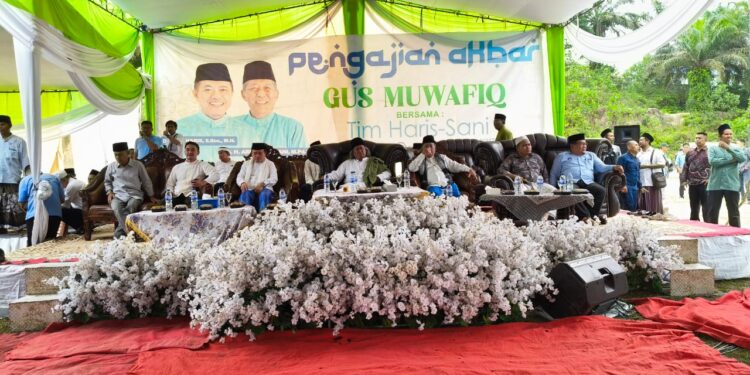 Haris-Sani Didampingi Zumi Zola Gelar Tabligh Akbar Bersama Gus Muwafiq di Sungai Bahar 