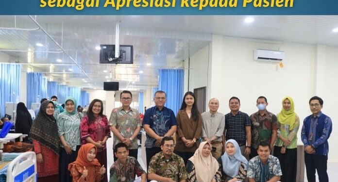 Sri Pamela Group Berikan Cenderamata sebagai Apresiasi kepada Pasien