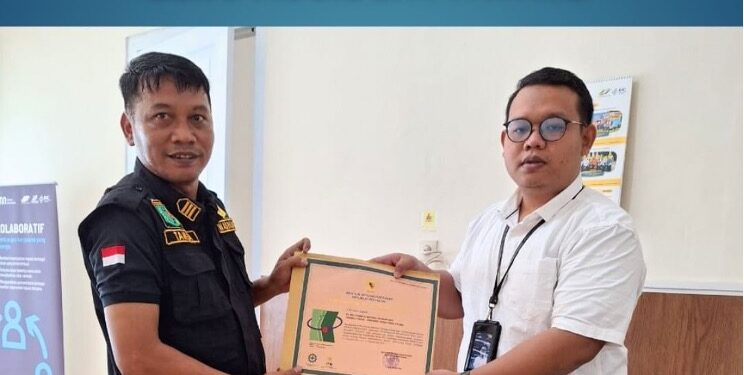 Sri Pamela Group Berikan Cenderamata sebagai Apresiasi kepada Pasien   