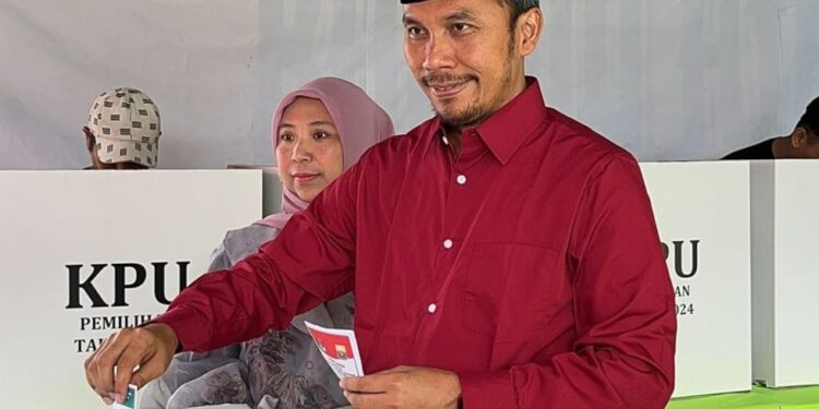 Di TPS Angggota DPR RI Dapil Provinsi Jambi Edi Purwanto, Haris-Sani Menang Telak