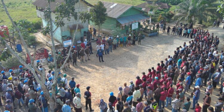 Serikat Pekerja Perkebunan PTPN IV Regional 4 Gelar Apel Akbar Pengamanan Aset di Kebun Bukit Kausar, Rantau Benar, Jambi