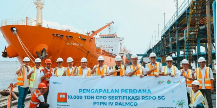 PTPN IV Regional III Kapalkan 10.000 Ton CPO Bersertifikasi RSPO SG Senilai USD9 Juta ke Eropa