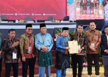 Ditetapkan KPU Jadi Gubernur Terpilih, Al Haris: Tidak Ada Lagi Timses yang Ada Tim Pembangunan Jambi ke Depan