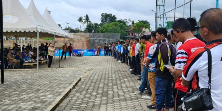 Al Haris Buka Pertandingan Mini Soccer Gubernur Cup 2025