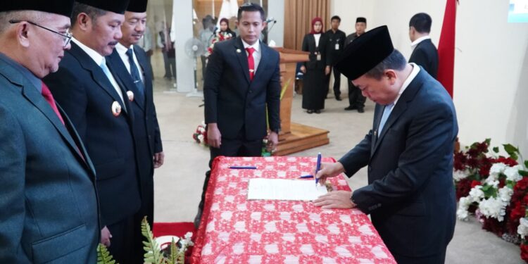 Hadiri Sertijab Bupati Kerinci, Al Haris Sebut Monadi Sosok Berpengalaman di Pemerintahan