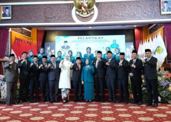 Al Haris Bersama Bupati dan Walikota Se-Provinsi Jambi Hadiri Pelantikan Bunda PAUD-Ketua TP PKK