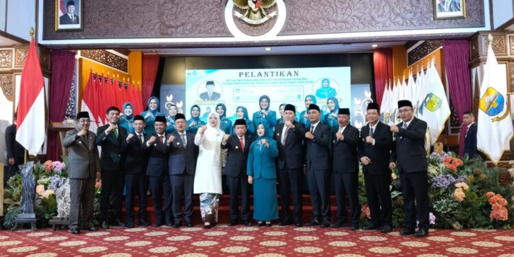 Al Haris Bersama Bupati dan Walikota Se-Provinsi Jambi Hadiri Pelantikan Bunda PAUD-Ketua TP PKK