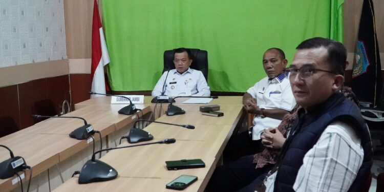 Dipimpin Mendagri, Gubernur Al Haris Ikuti Rakor Persiapan PSU Melalui Zoom Meeting
