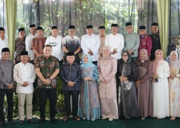 Hari Ketiga Lebaran, Gubernur Al Haris Tekankan Kekompakan Antar Bupati/Wali Kota