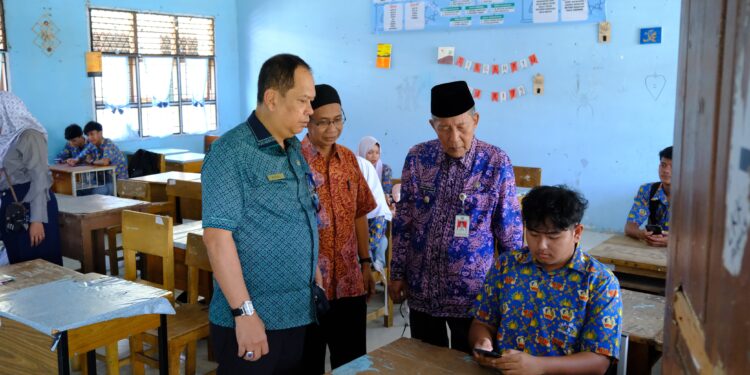 Berikan Arahan ke Siswa SMA dan SMK Jelang UAS, Wagub Sani: Jangan Sampai Judol Rusak Tatanan Pendidikan dan Generasi Penerus Jambi