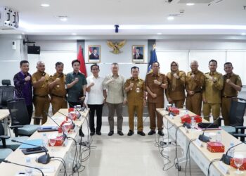 Gubernur Al Haris Boyong Bupati/Wali Kota Audiensi dengan Menhub, Bahas Pengembangan Transportasi