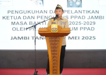 Gubernur Al Haris Dikukuhkan Sebagai Anggota Kehormatan PPAD Provinsi Jambi