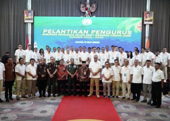 Gubernur Al Haris Upayakan Putus Rantai Produksi CPO Kelapa Sawit
