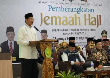 Lepas Kloter 19, Pesan Gubernur Jambi melalui Asisten II Johansyah: Jaga Kesehatan dan Kekompakkan