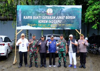 Wagub Sani Optimis Program Karya Bakti Gerakan Jum’at Bersih Tingkatkan Kepedulian Masyarakat