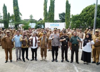 Teken Komitmen SPMB Berintegritas Tahun Ajaran 2025/2026, Gubernur Al Haris: Tak Ada Titipan