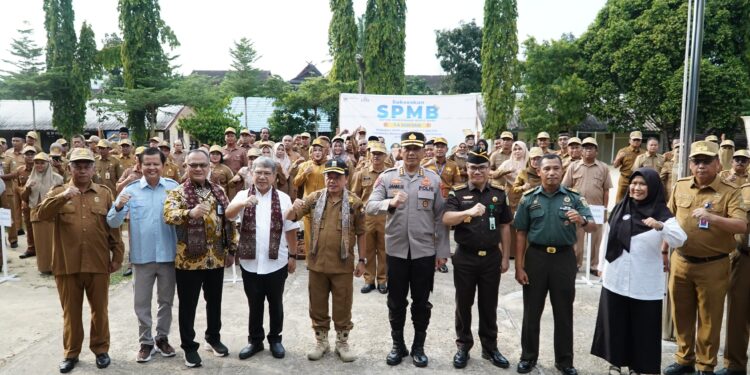 Teken Komitmen SPMB Berintegritas Tahun Ajaran 2025/2026, Gubernur Al Haris: Tak Ada Titipan