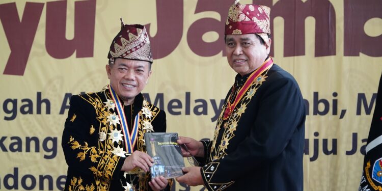 Gubernur Al Haris: Pemangku Adat Melayu Jambi Mitra Pemerintah Dalam Pembangunan