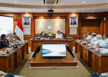 Bersama Para Bupati/Wali Kota, Gubernur Al Haris Lakukan Audiensi dengan Menteri Kehutanan