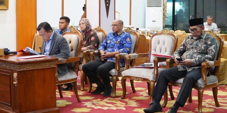 Gubernur Al Haris Wawancarai Calon Direktur dan Komisaris PT. JII