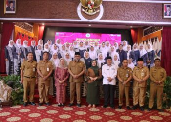 Sekda Sudirman Kukuhkan Pengurus PD IBI Provinsi Jambi