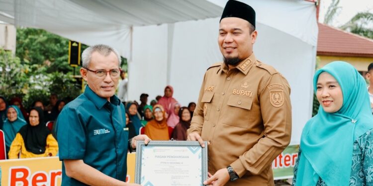 Bantu Perangi Stunting, PTPN Group Jadi Bapak Asuh Puluhan Anak di Indragiri Hulu