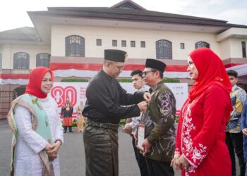 Holding Perkebunan Nusantara Perkuat Solidaritas, PTPN IV Regional I dan II Gelar Upacara HUT RI dan Penyerahan PMP