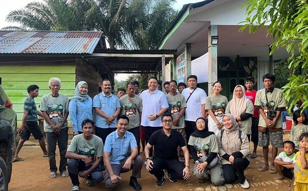 Holding Perkebunan Nusantara melalui PTPN IV Regional 4 Edukasi Suku Anak Dalam di Jambi