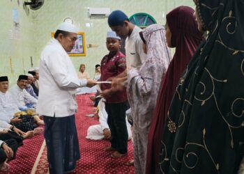 Gubernur Al Haris Safari Subuh di Masjid Darussa’adah Pondok Meja Muaro Jambi