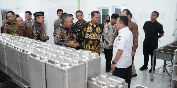 Gubernur Al Haris Dorong Kabupaten/Kota Percepat Pembangunan SPPG Untuk Masyarakat