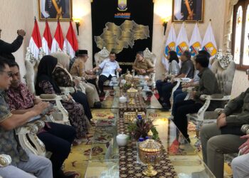 Gubernur Al Haris Audiensi Bersama Hutama Karya, Bahas Operasional Tol Tempino Sampai Simpang Ness