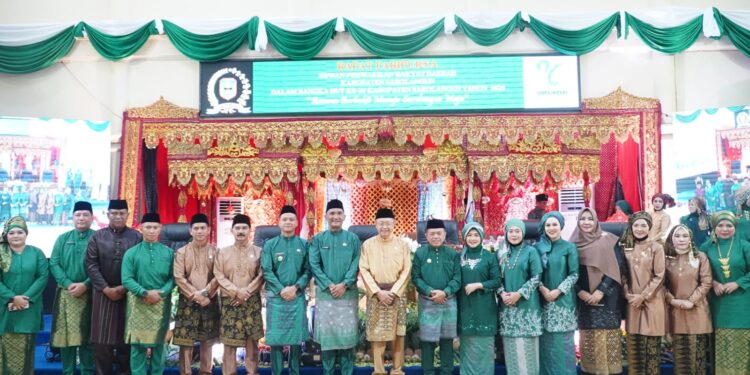 Gubernur Al Haris Ajak Bupati/Wali Kota Bangun Daerah dengan Semangat Kebersamaan dan Inovasi