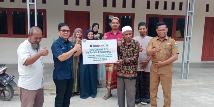 PTPN IV Regional 4 Bangun Ruang Kelas Madrasah