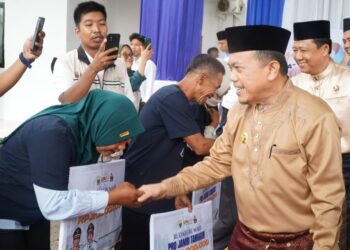HUT ke-26 Muaro Jambi, Puluhan Warga Dapat Kado Bedah Rumah dari Gubernur Al Haris Senilai Rp. 1,2 Miliar