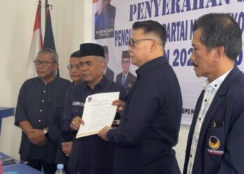 Datuk Mukhlis Resmi Terima SK Ketua DPD NasDem Kota Jambi