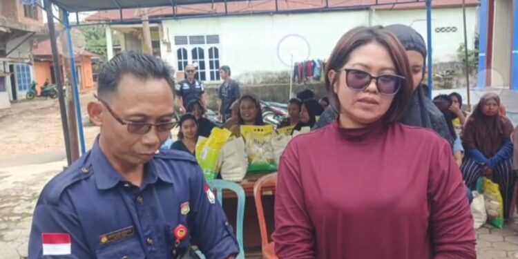 LPKNI Rayakan HUT ke-9 dengan Berbagi Sembako untuk Warga Korban Kebakaran di Rawasari