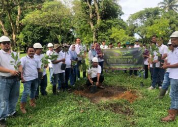 Komitmen Hijau Holding Perkebunan Nusantara: PTPN IV Regional VII Tanam 2.200 Pohon di Hari Menanam Pohon Indonesia