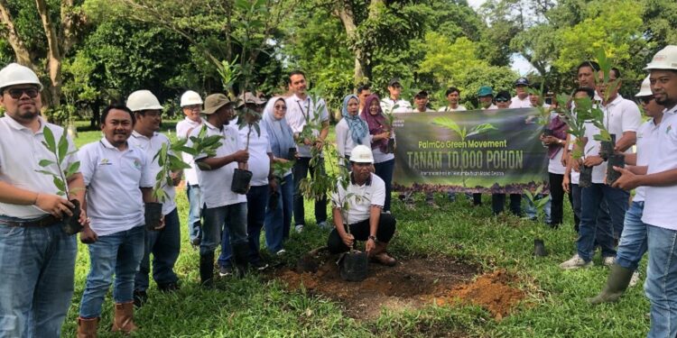 Komitmen Hijau Holding Perkebunan Nusantara: PTPN IV Regional VII Tanam 2.200 Pohon di Hari Menanam Pohon Indonesia