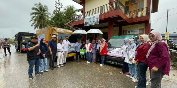 Lagi, PTPN IV Regional 4 Bantu Korban Banjir Longsor di Solok